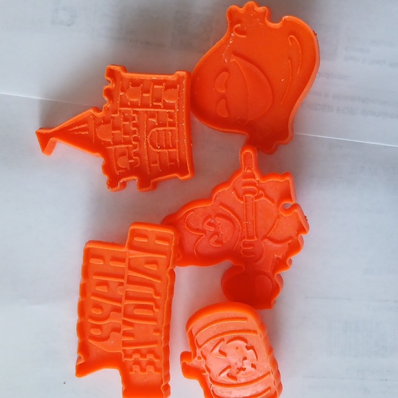 Fall Holiday Themed Cookie Cutters Set of 10 - Picture 2 of 5